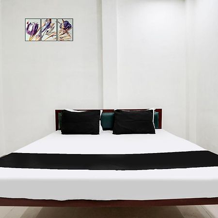 Hotel O The Moon บาแรลลี ภายนอก รูปภาพ