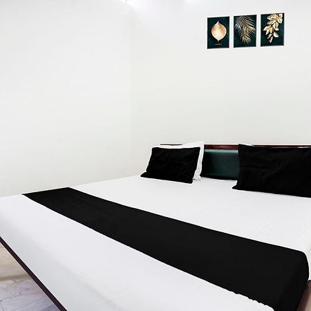 Hotel O The Moon บาแรลลี ภายนอก รูปภาพ
